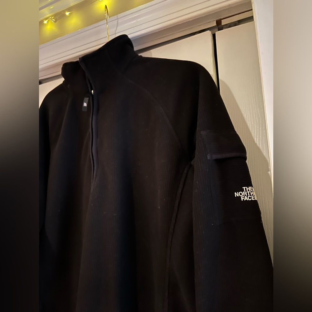 North face sweater 1/4 zip pullover TNF